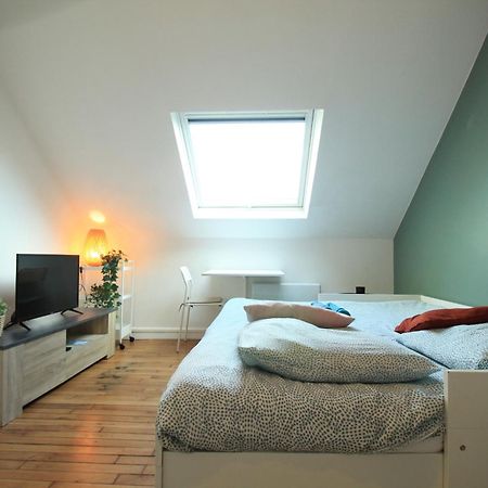 Disponible - Appartement Entier - 10Mn Rer B Aeroport Cdg - Paris Gare Du Nord, T11 Express, Le Bourget, Tout Equipe, Netflix Gratuit, 3 Personnes, 4Eme Etage, Escaliers, Parc Des Expositions, Parking Rue Gratuit Apres 19H Drancy Bagian luar foto